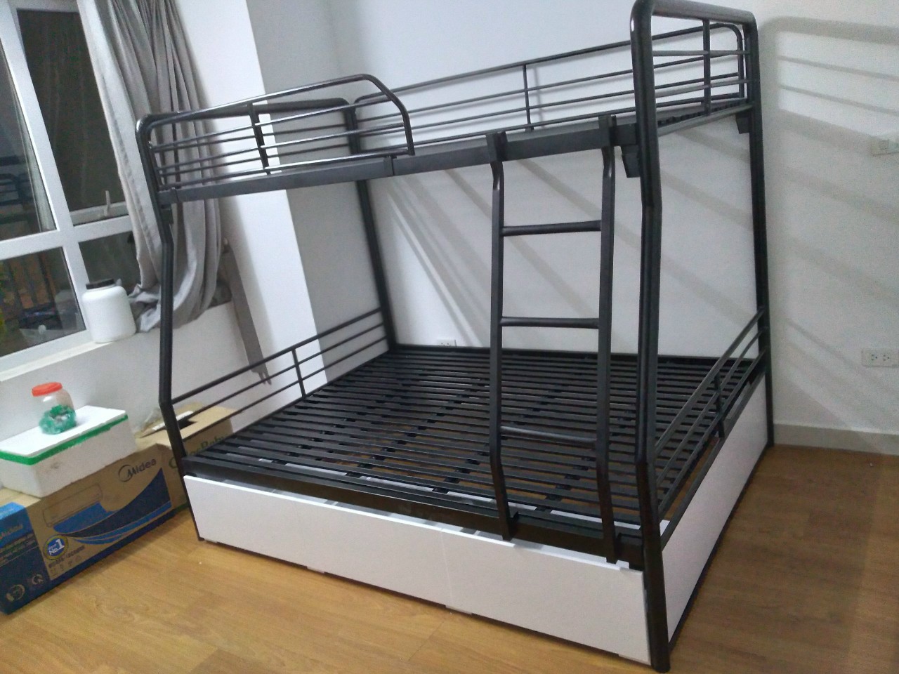 giường tầng sắt có ngăn kéo